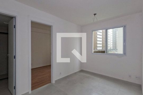 Apartamento para alugar com 2 quartos, 33m² em Parque Pan Americano, São Paulo