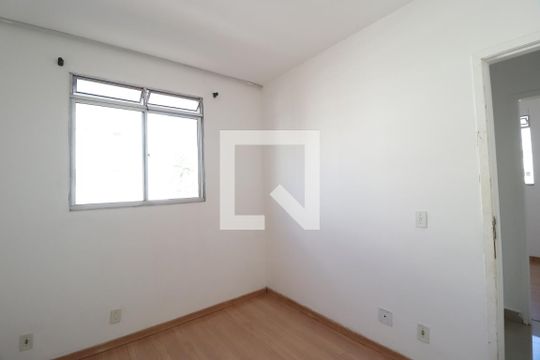 Quarto 2 de apartamento para alugar com 2 quartos, 47m² em Gávea, Uberlândia