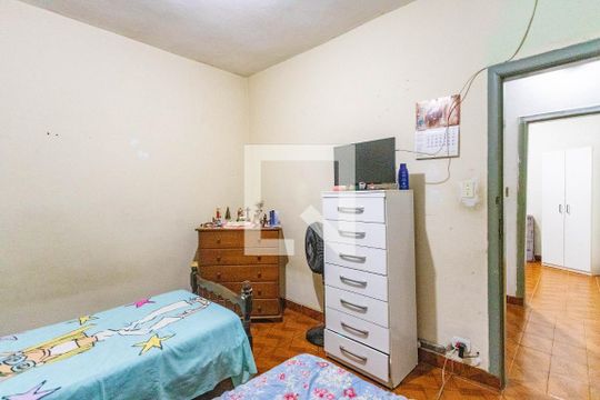 Quarto 1 de casa à venda com 2 quartos, 100m² em Piraporinha, Diadema
