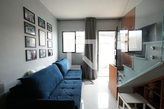 Casa de Condomínio à venda com 2 quartos, 48m² em Vila Valparaíso, Santo André