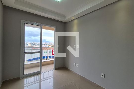 Apartamento à venda com 3 quartos, 60m² em Jardim das Maravilhas, Santo André