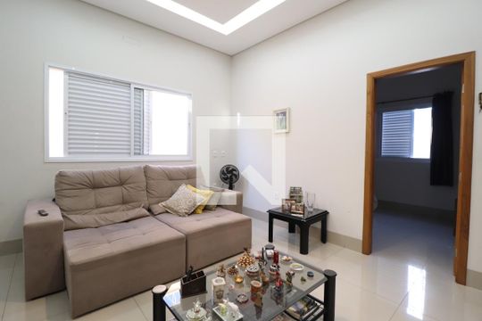 Sala de casa para alugar com 4 quartos, 250m² em Santa Mônica, Uberlândia