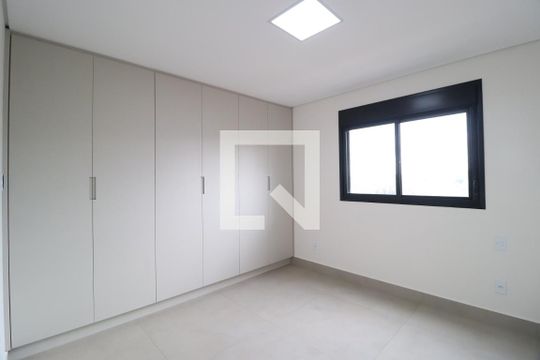 Quarto 2 de apartamento para alugar com 3 quartos, 101m² em Copacabana, Uberlândia