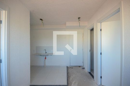 Sala de apartamento para alugar com 2 quartos, 32m² em Jaraguá, São Paulo