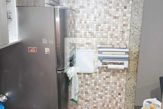 Cozinha de apartamento para alugar com 2 quartos, 40m² em Padre Miguel, Rio de Janeiro