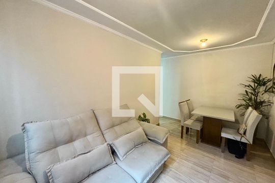 Sala  de apartamento à venda com 2 quartos, 49m² em Vila Sílvia, São Paulo