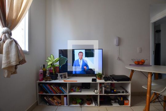 SALA / COZINHA de kitnet/studio para alugar com 2 quartos, 32m² em Jardim Celeste, São Paulo