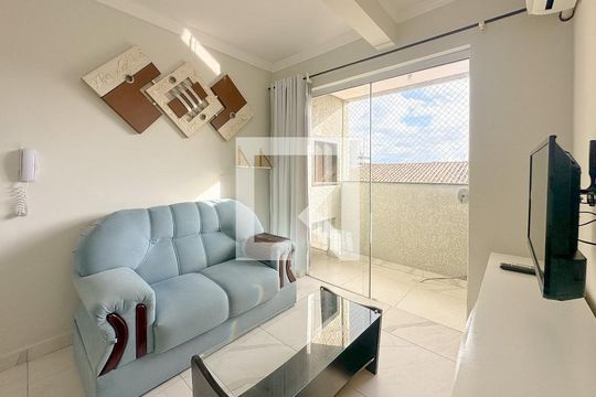 Sala de TV de apartamento para alugar com 2 quartos, 73m² em Ingleses do Rio Vermelho, Florianópolis