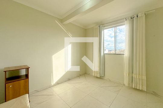 Quarto 1 de apartamento para alugar com 2 quartos, 73m² em Ingleses do Rio Vermelho, Florianópolis