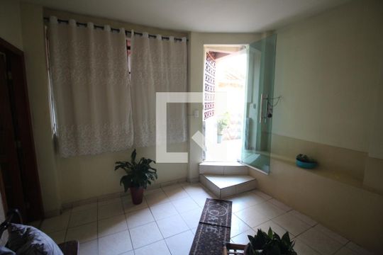 Sala de casa à venda com 3 quartos, 354m² em Pindorama, Belo Horizonte