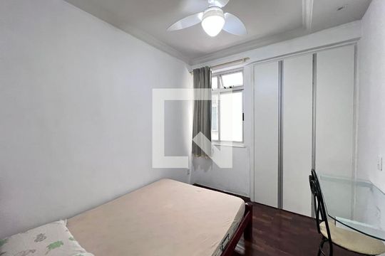 Quarto de apartamento para alugar com 3 quartos, 90m² em Nova Granada, Belo Horizonte