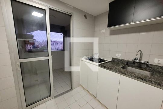 Cozinha de apartamento para alugar com 3 quartos, 147m² em Vila Mathias, Santos