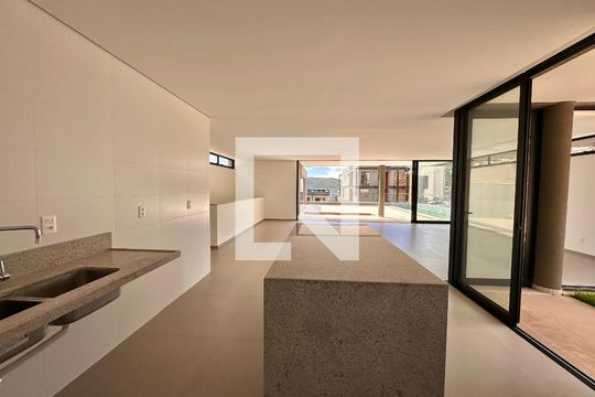 Casa de Condomínio à venda com 4 quartos, 524m² em  Lagoa dos Ingleses, Nova Lima