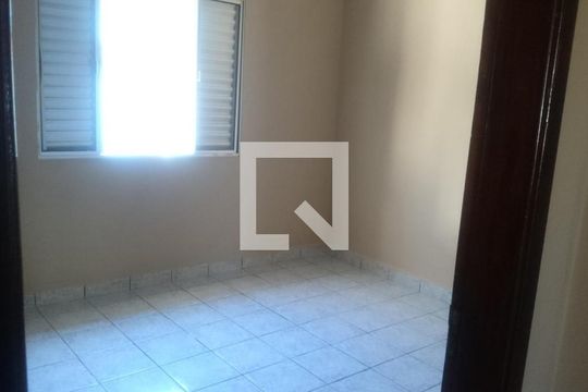 Foto 23 de casa para alugar com 3 quartos, 440m² em Utinga, Santo André