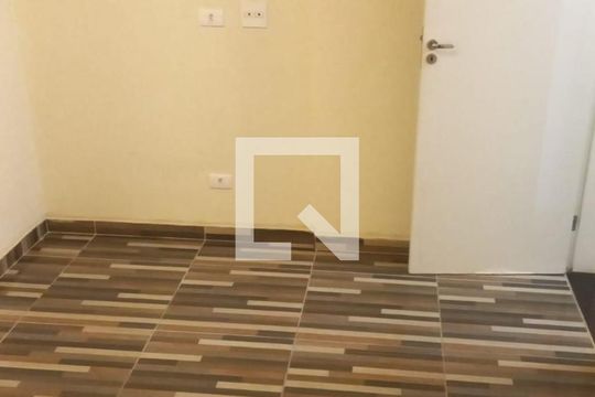 Foto 02 de apartamento para alugar com 3 quartos, 82m² em Jardim Branca Flor, Embu das Artes
