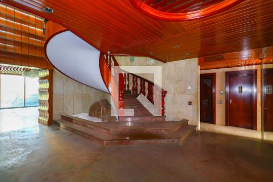 Casa à venda com 5 quartos, 3835m² em Jardim Panorama, São Paulo