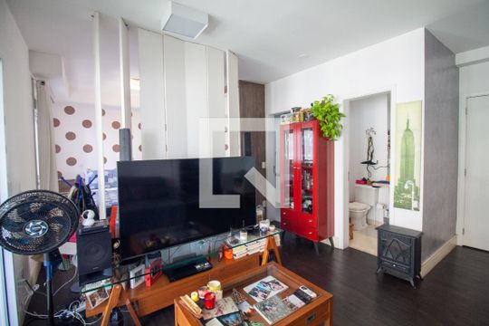 Sala de kitnet/studio à venda com 1 quarto, 60m² em Campo Belo, São Paulo