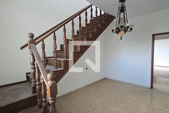 Sala de casa para alugar com 5 quartos, 400m² em Santa Ines, Belo Horizonte