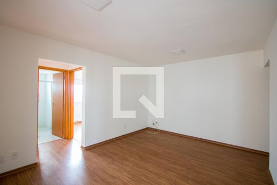 Sala de apartamento para alugar com 2 quartos, 64m² em Jardim Bela Vista, Santo André