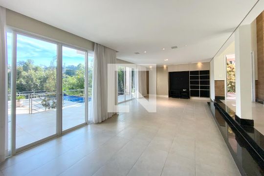 Sala de casa de condomínio à venda com 4 quartos, 455m² em Vale dos Cristais, Nova Lima
