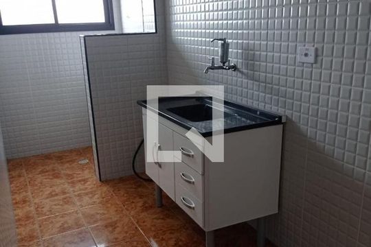 Cozinha de apartamento para alugar com 1 quarto, 29m² em Cidade Ocian, Praia Grande