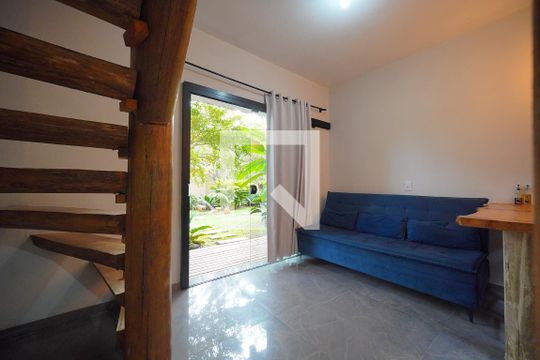 Sala/Cozinha de apartamento para alugar com 1 quarto, 50m² em São João do Rio Vermelho, Florianópolis