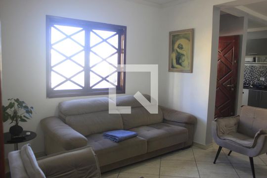 Casa à venda com 6 quartos, 220m² em Vila Sao Ricardo, Guarulhos