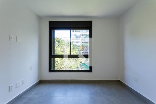 Quarto de casa à venda com 3 quartos, 225m² em Vila Madalena, São Paulo