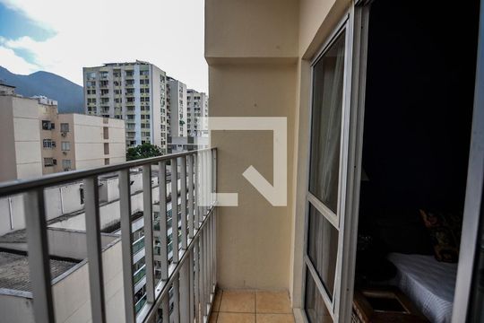 Sala de apartamento à venda com 2 quartos, 120m² em Andaraí, Rio de Janeiro