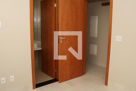 Casa de Condomínio à venda com 3 quartos, 156m² em Residencial Parqville Jacarandá, Goiânia