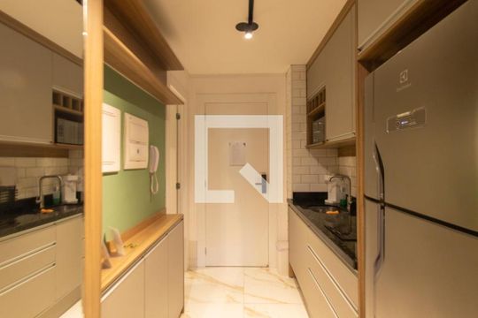 Studio de kitnet/studio para alugar com 1 quarto, 35m² em Novo Mundo, Curitiba