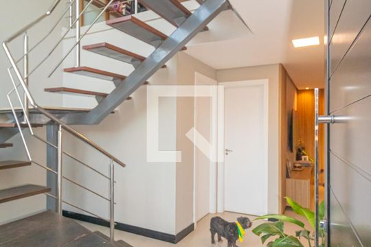 Sala de casa de condomínio à venda com 4 quartos, 168m² em Fátima, Canoas