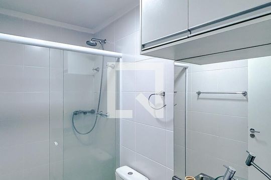 Banheiro de kitnet/studio à venda com 1 quarto, 26m² em Tatuapé, São Paulo