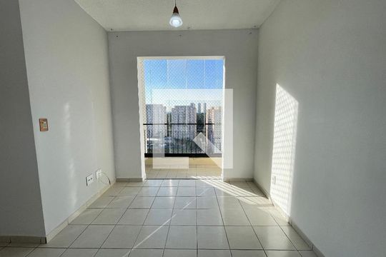 Sala de apartamento para alugar com 2 quartos, 47m² em Jardim Celeste, São Paulo