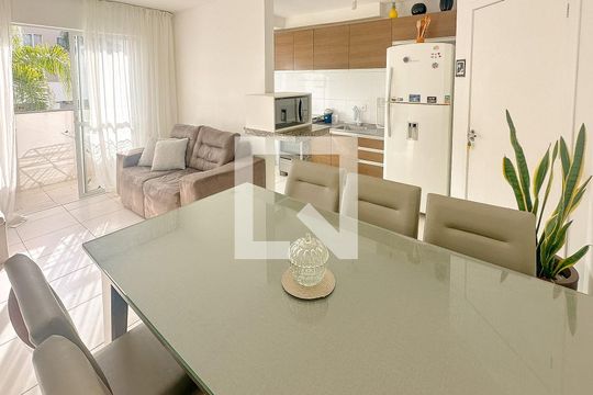 Sala de Jantar de apartamento para alugar com 2 quartos, 55m² em Canasvieiras, Florianópolis