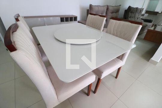 Sala de apartamento para alugar com 2 quartos, 60m² em Novo Mundo, Uberlândia