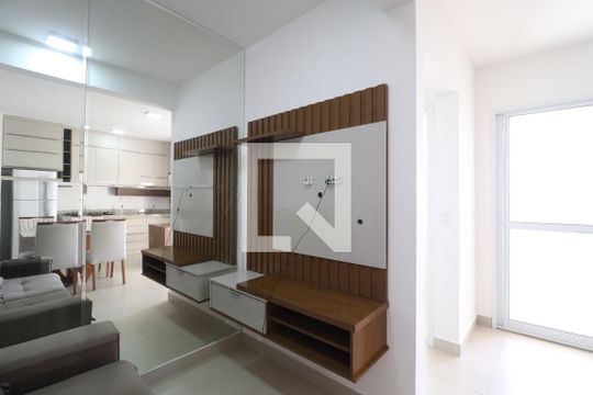 Sala de apartamento para alugar com 2 quartos, 60m² em Novo Mundo, Uberlândia