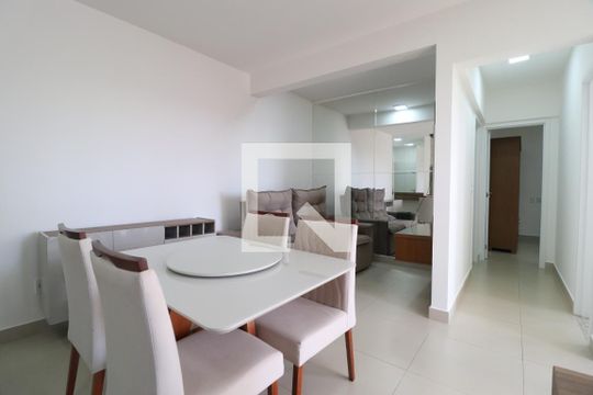 Sala de apartamento para alugar com 2 quartos, 60m² em Novo Mundo, Uberlândia