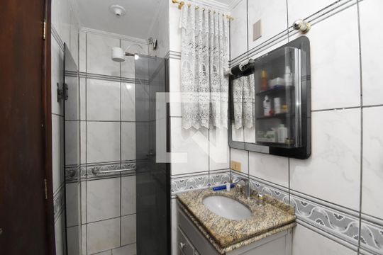 Banheiro da Suíte de apartamento à venda com 3 quartos, 94m² em Centro, Curitiba