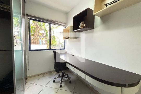 Quarto 2 de apartamento para alugar com 3 quartos, 100m² em Lagoa da Conceição, Florianópolis