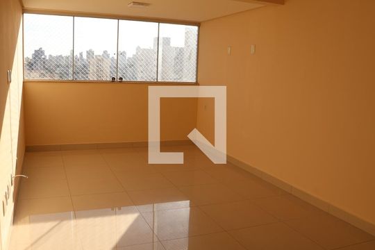 Apartamento à venda com 3 quartos, 90m² em Alto da Glória, Goiânia