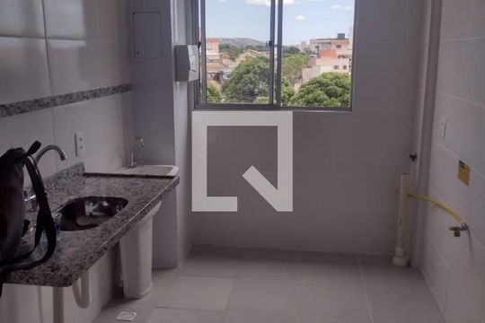 Apartamento à venda com 2 quartos, 48m² em Planalto, Belo Horizonte