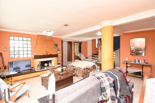 Sala de Estar de casa à venda com 4 quartos, 460m² em Boa Vista, Curitiba