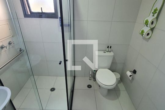Banheiro de apartamento à venda com 1 quarto, 23m² em Vila Esperança, São Paulo