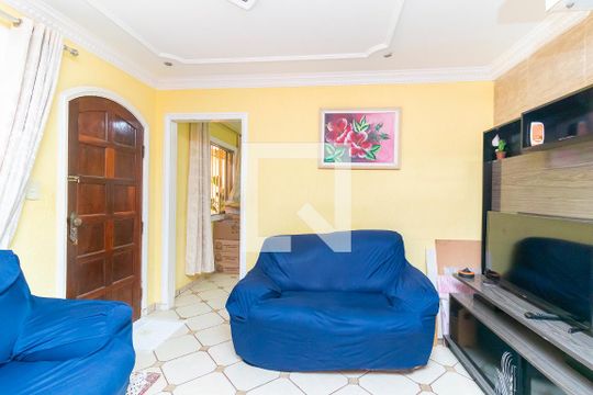 CASA 1 - Sala de casa à venda com 5 quartos, 150m² em Vila Santa Cruz (zona Leste), São Paulo