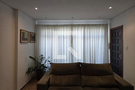 Sala  de casa para alugar com 3 quartos, 200m² em Vila Sao Joao, Guarulhos