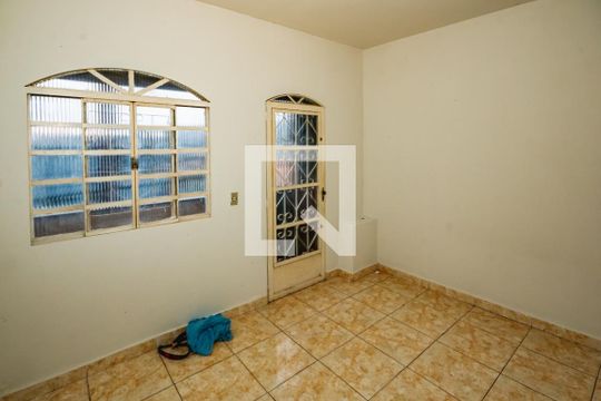 Suíte  de casa à venda com 2 quartos, 350m² em Jardim Felicidade, Belo Horizonte