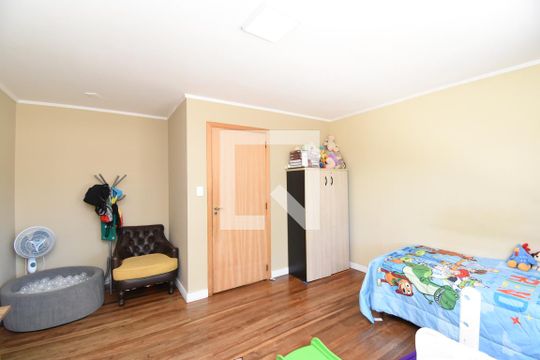 Suíte 1 de casa para alugar com 5 quartos, 443m² em Cristo Rei, Curitiba