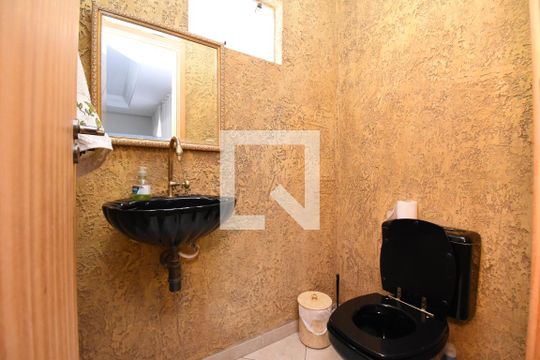 Lavabo de casa para alugar com 5 quartos, 443m² em Cristo Rei, Curitiba