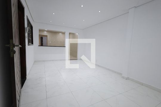Sala de casa para alugar com 3 quartos, 150m² em Parque das Nações, Santo André